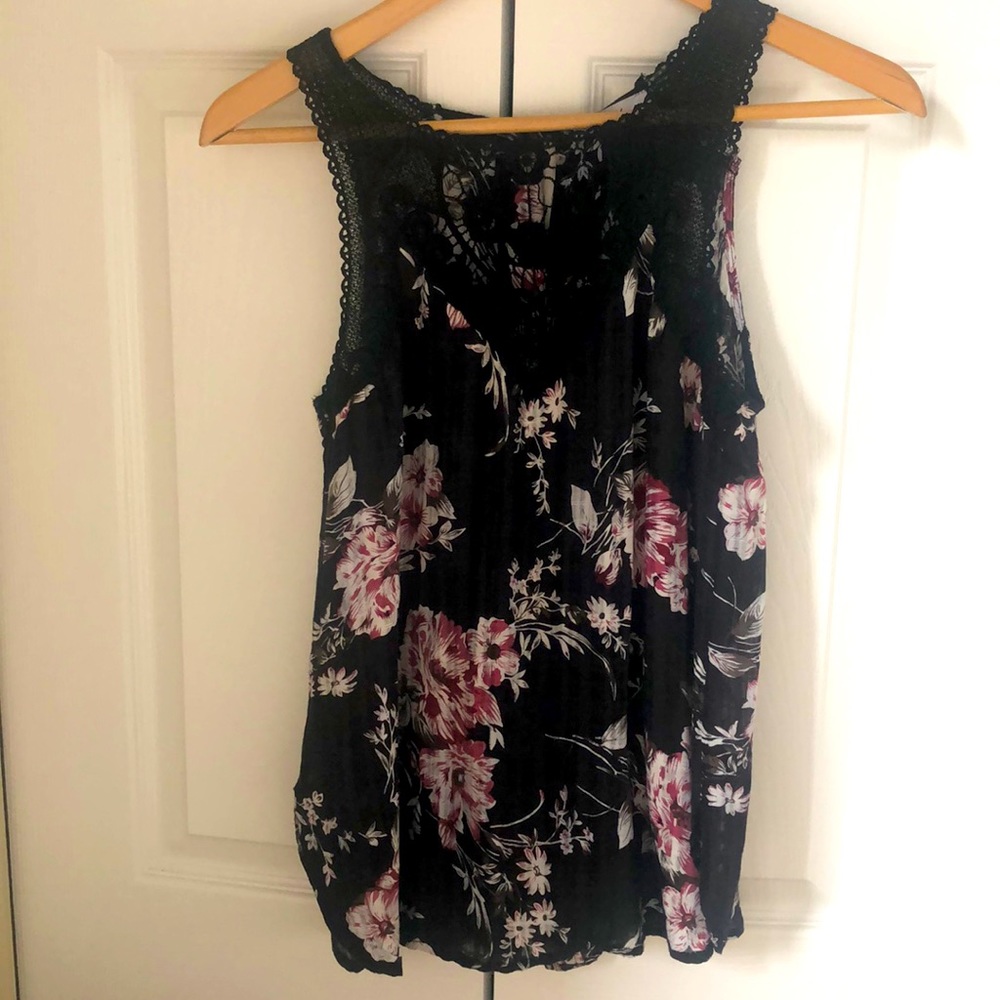 Sleeveless top.